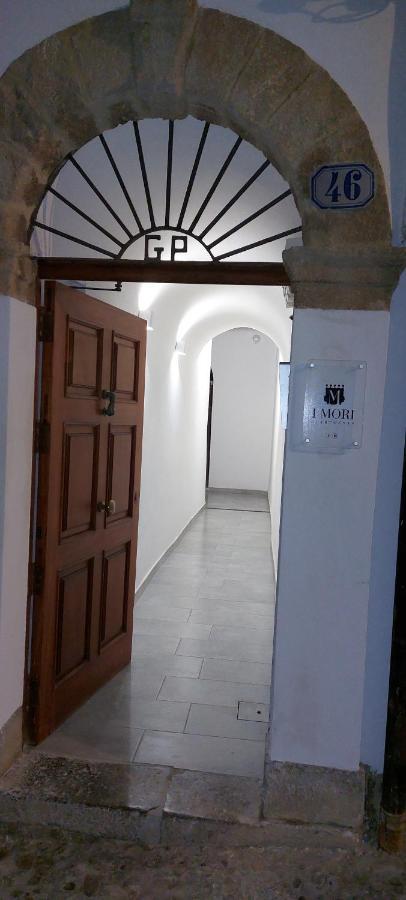I Mori Apartments تْشيفالو المظهر الخارجي الصورة